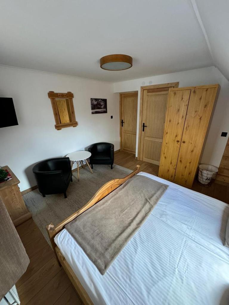 Apartamenty I Pokoje Krupowki Tuz Tuz Zakopane Rom bilde